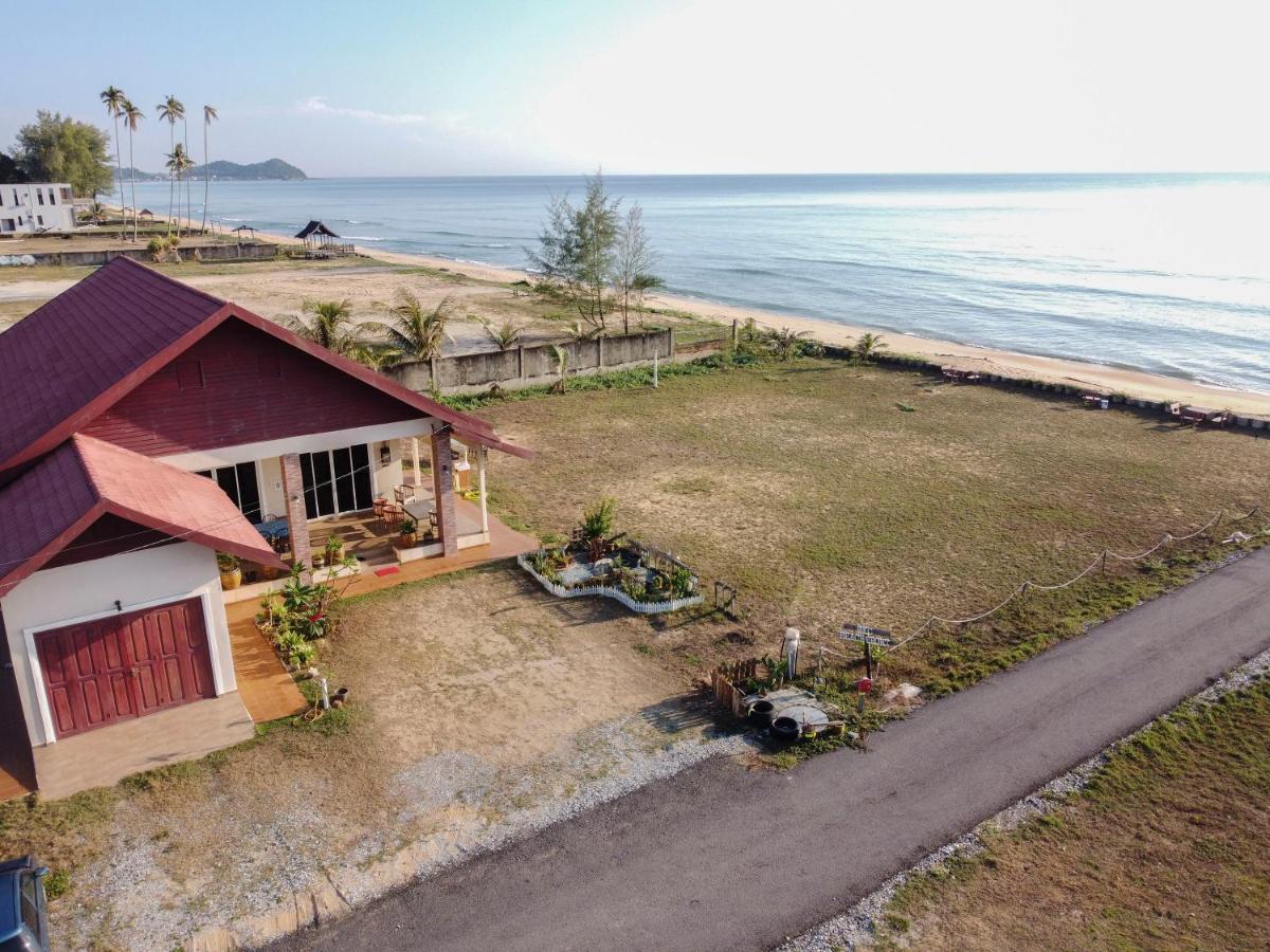 Kc Beachfront Marang Bagian luar foto